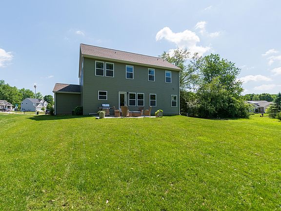5th image of 10834 Country Grove Cir