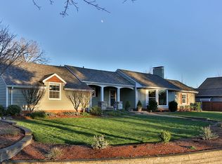 15712 SE Arista Dr, Milwaukie, OR 97267