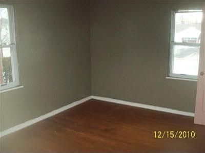 5th image of 21970 Westport Ave