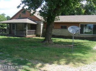 380 West St, Wolf Lake, IL 62998