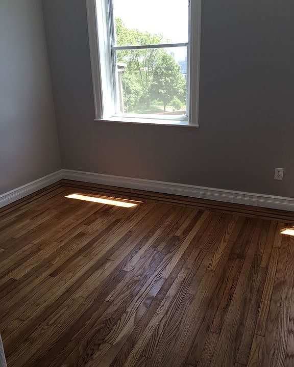 2nd image of 5907 Boulevard E APT B7