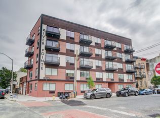 10 Madison St #302, Newark, NJ 07105