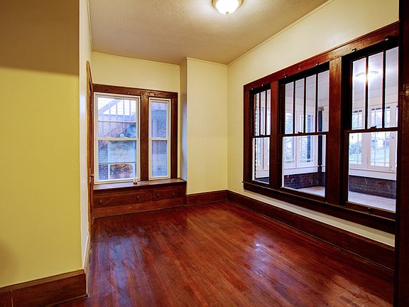 5th image of 294 Norton Ave
