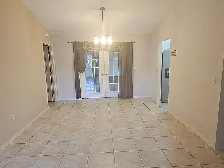 13761 SW 115th Cir — Photo 4