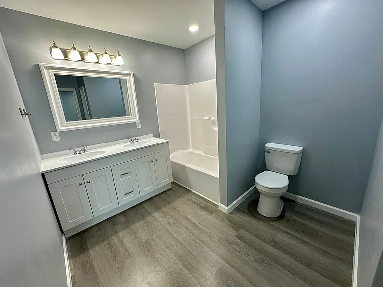 960B Mayfield Dr — Photo 6