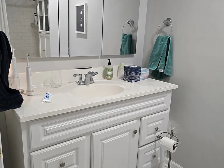 Upstairs bathroom