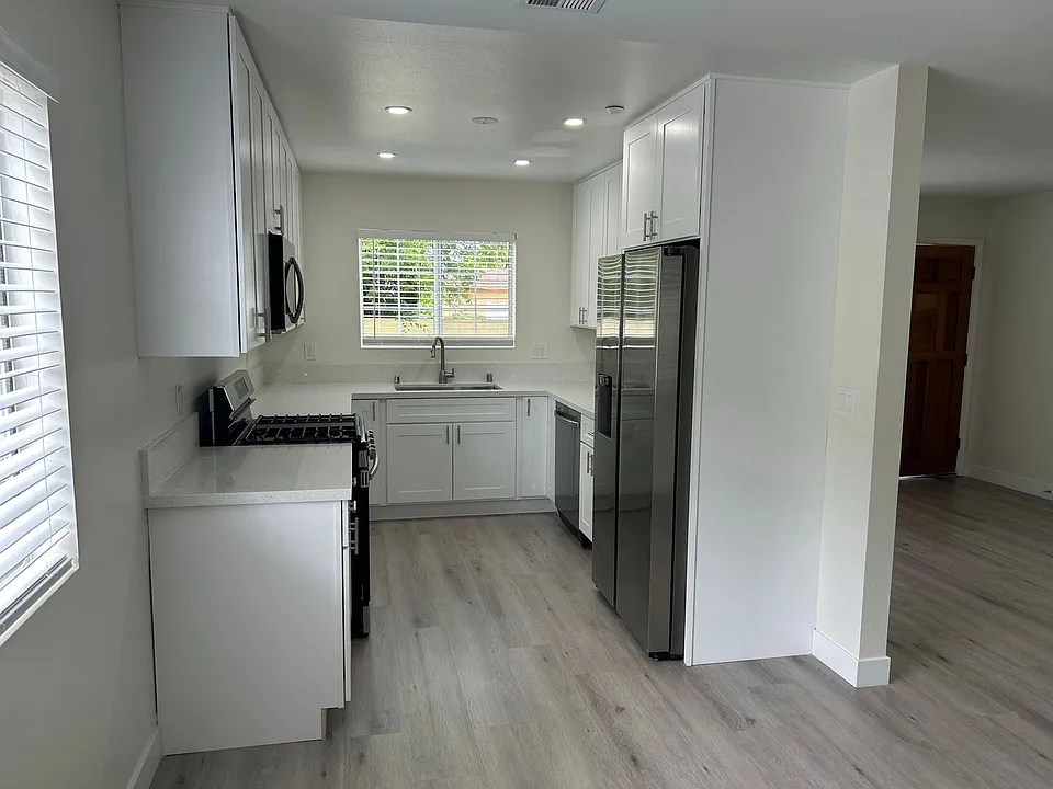Delong Townhomes