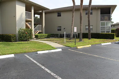 30 Lake Vista Trl #205 Photo 1