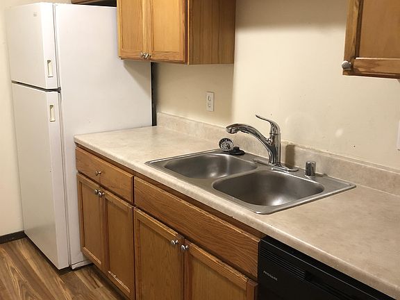 Sim Wood Floors, Dishwasher