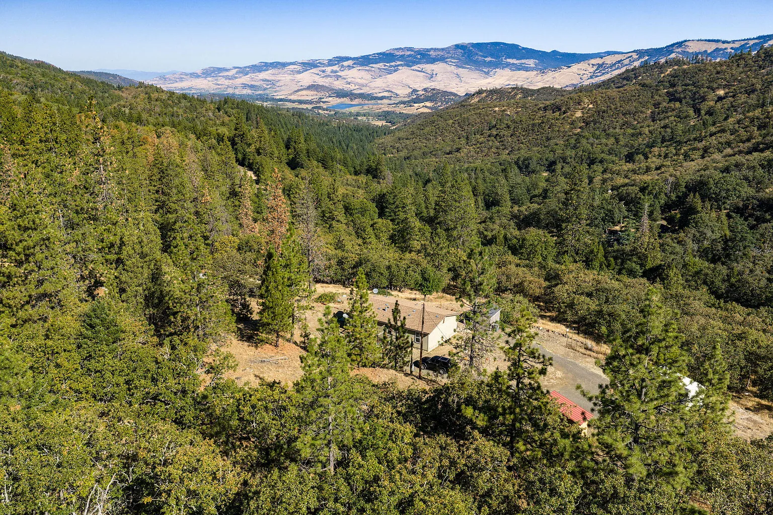 4492 Old Highway 99 S photo 1