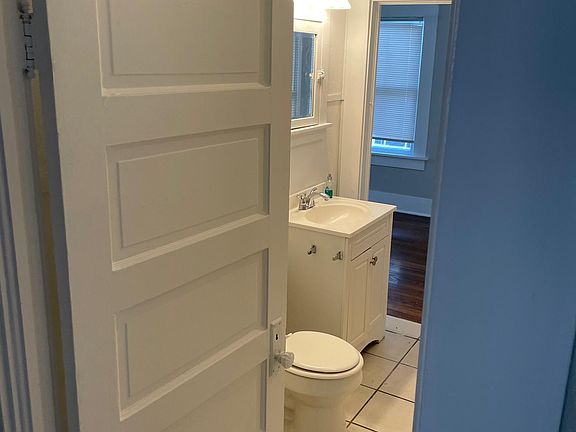 4th image of 1101 E Highland Blvd