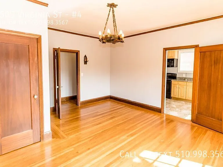 2505 Virginia St #4 — Photo 8