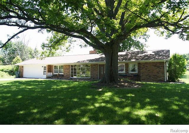1st image of 1582 Heather Dr