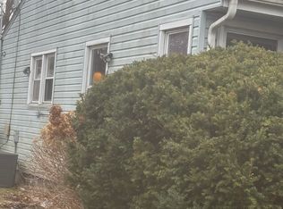 21496 Atlantic Ave, Warren, MI 48091