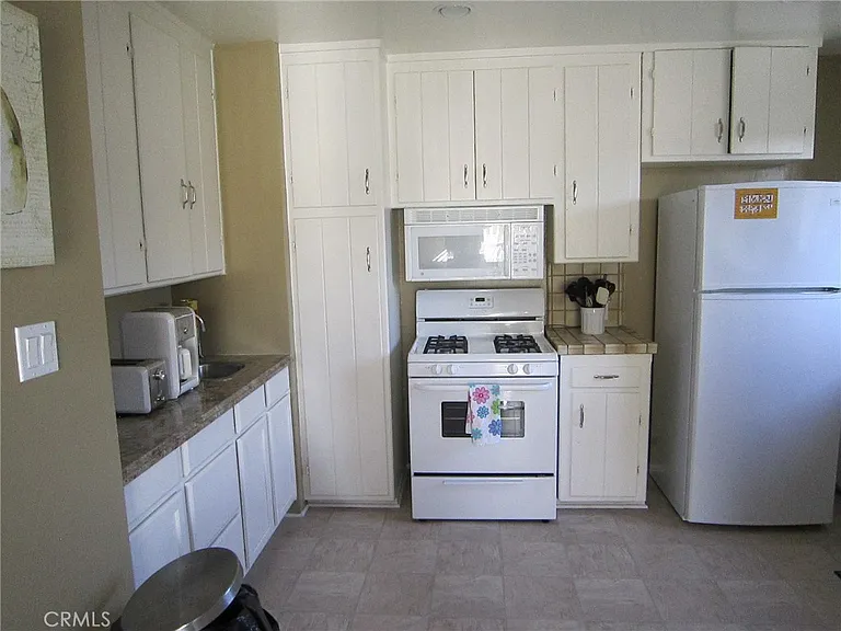 97 Hermosa Ave — Photo 7