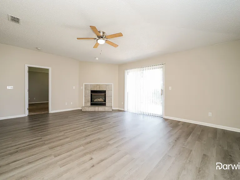 7461 International Village Dr — Photo 5