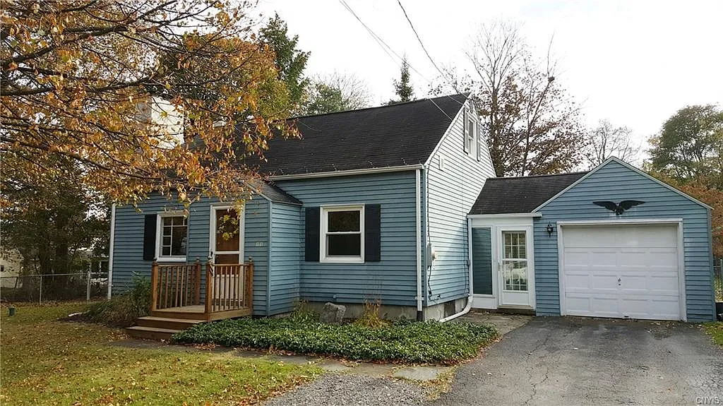 101 1st St photo 1