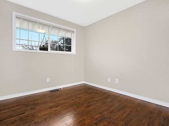 4th image of 4427 S 146th St