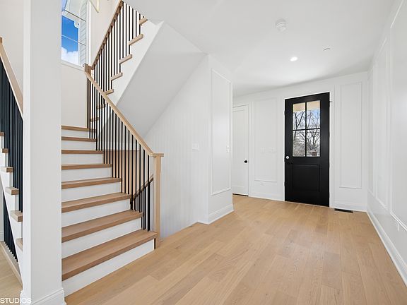 2nd image of 2428 Walters Ave