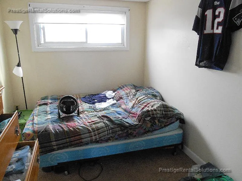 1 bed, 1.0 bath, 500 sqft, $1,750 — Photo 2