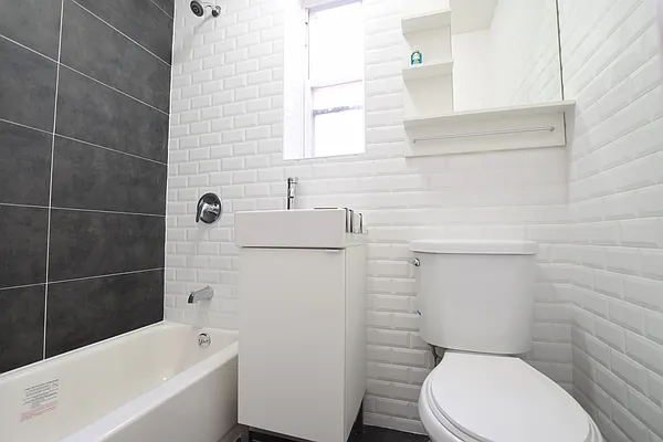 Rented by null | media 28