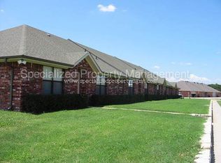 940 Austin Ct, Weatherford, TX 76086