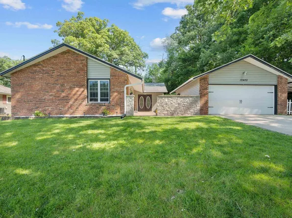12405 Niabi Zoo Rd, Coal Valley, IL 61240
