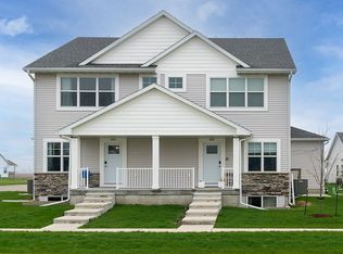 2481 Rookwood Ln, Marion, IA 52302