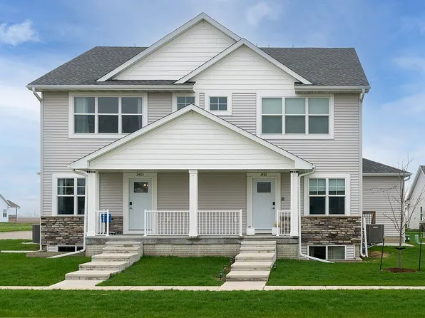 2481 Rookwood Ln, Marion, IA 52302