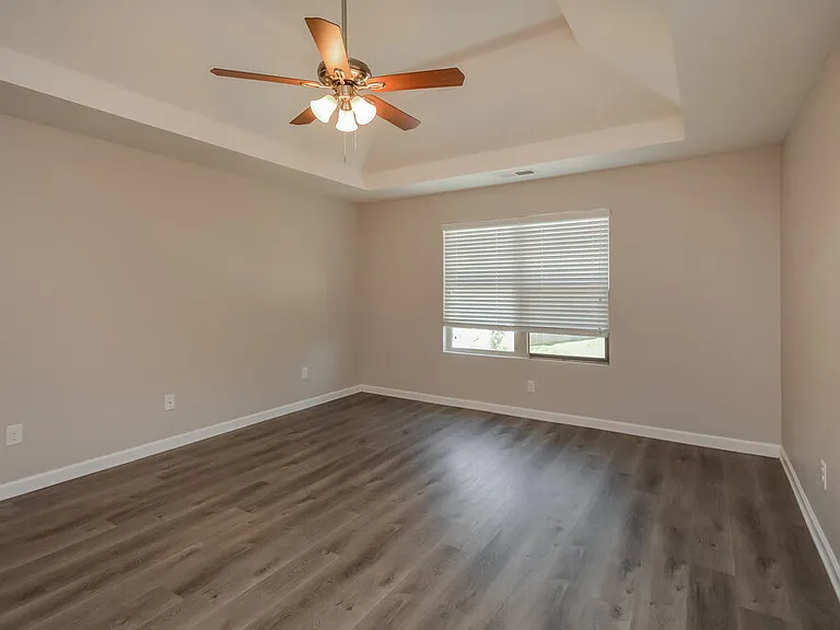 1352 Worcester Trl — Photo 11