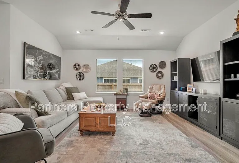 4435 W Canyon Run Dr — Photo 4