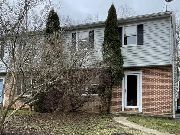 2024 Girard Ave, West Lawn, PA 19609