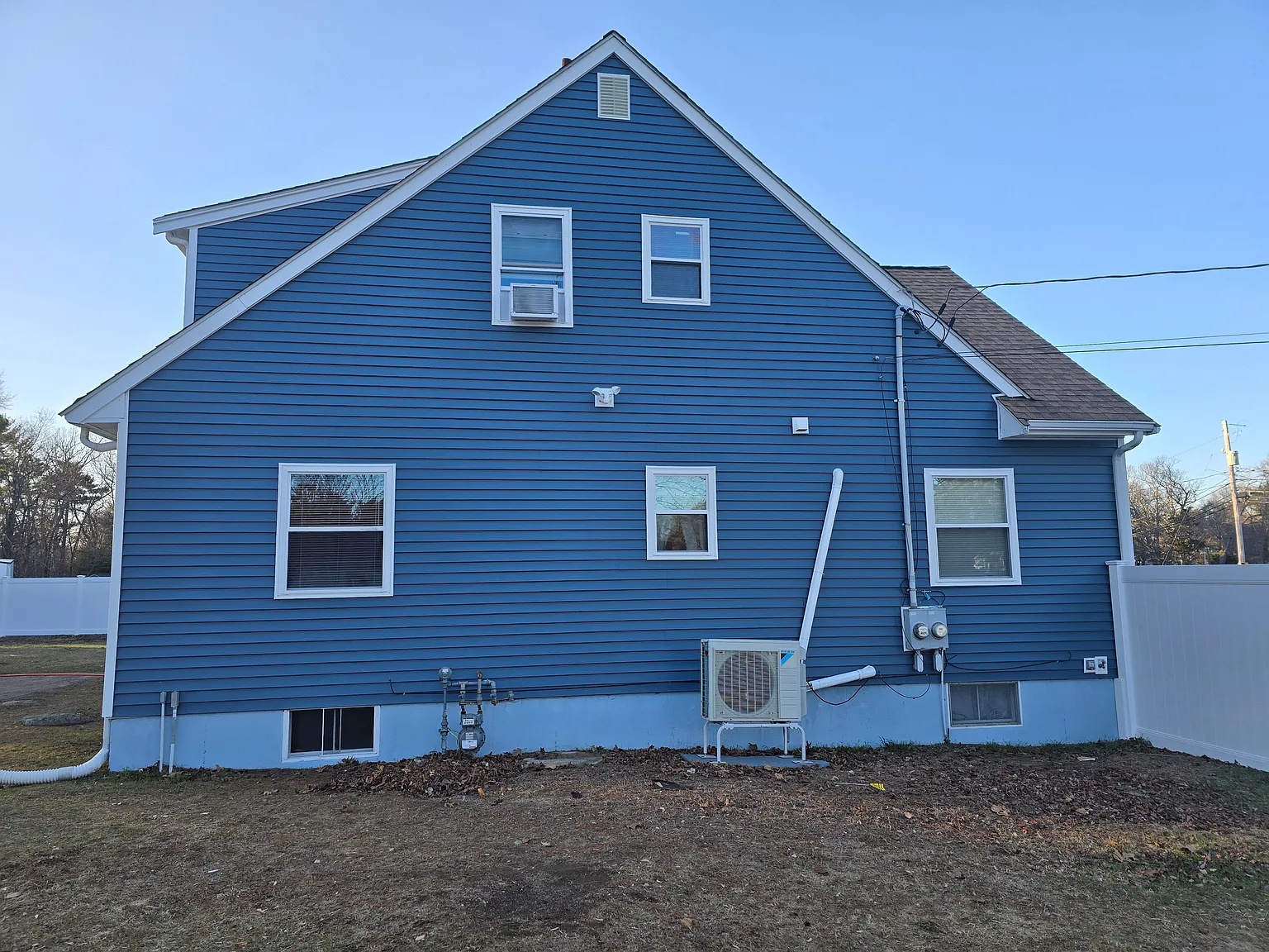 2 bed, 1.0 bath, 2238 sqft, $2,850 — Photo 2
