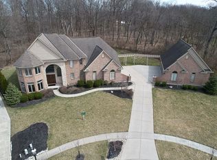 5267 Emerald View Dr, Maineville, OH 45039