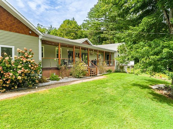 2nd image of 332 Ravenelle Rd