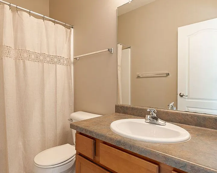 19160 Drexel Cir — Photo 19