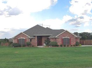 440 Locust Grv, Blanchard, OK 73010
