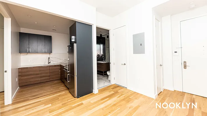 Rented by Nooklyn NYC LLC | media 79