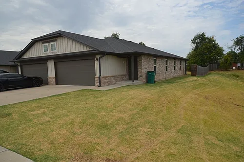 Floor plan 11211 Howard Dr