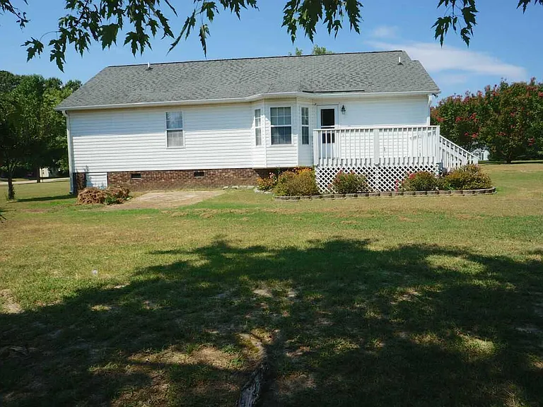 100 Halle Ct — Photo 21