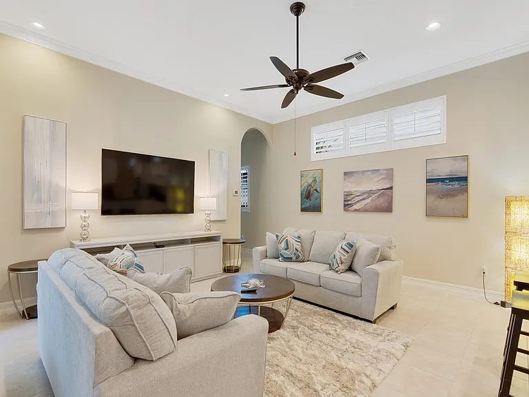 9064 Englewood Ct — Photo 9