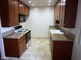 720 S Elvira Ave #10A, Redondo Beach, CA 90277