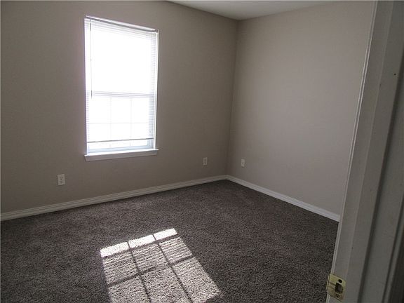 4th image of 2156B Kristy Ln