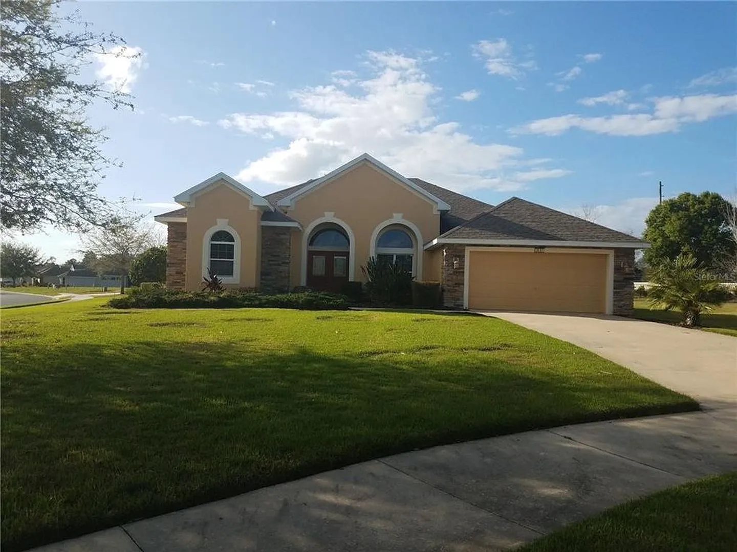 Beautiful home in Lakes of Mt. Dora — Photo 1