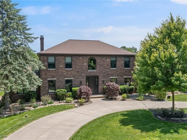 2733 Last Valley Ln, Hudson, OH 44236
