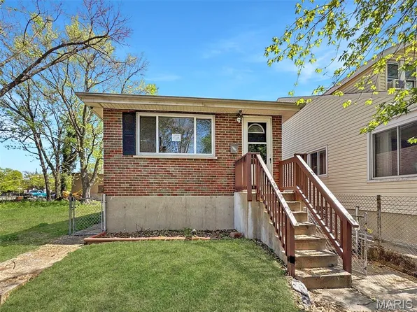 217 W Schirmer St, Saint Louis, MO 63111