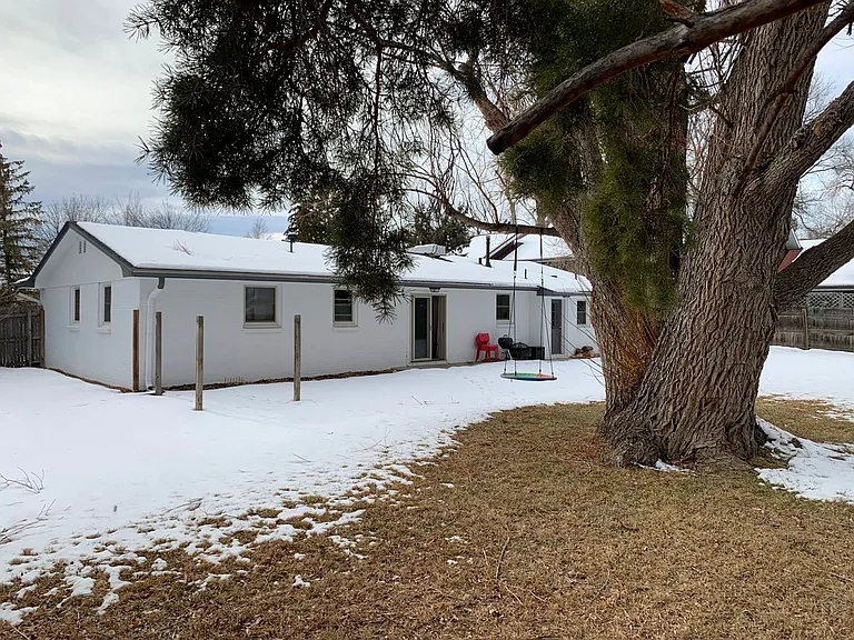 2740 W Elizabeth St — Photo 16