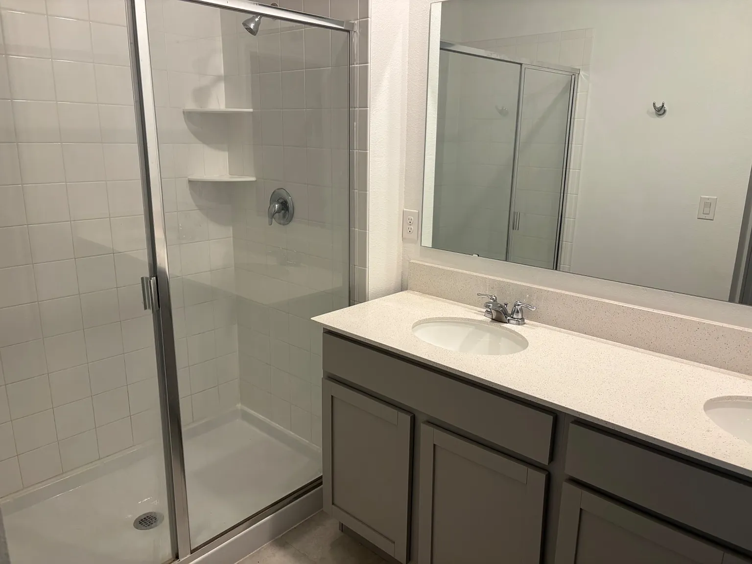 3 bed, 1432 sqft, $2,000 — Photo 4