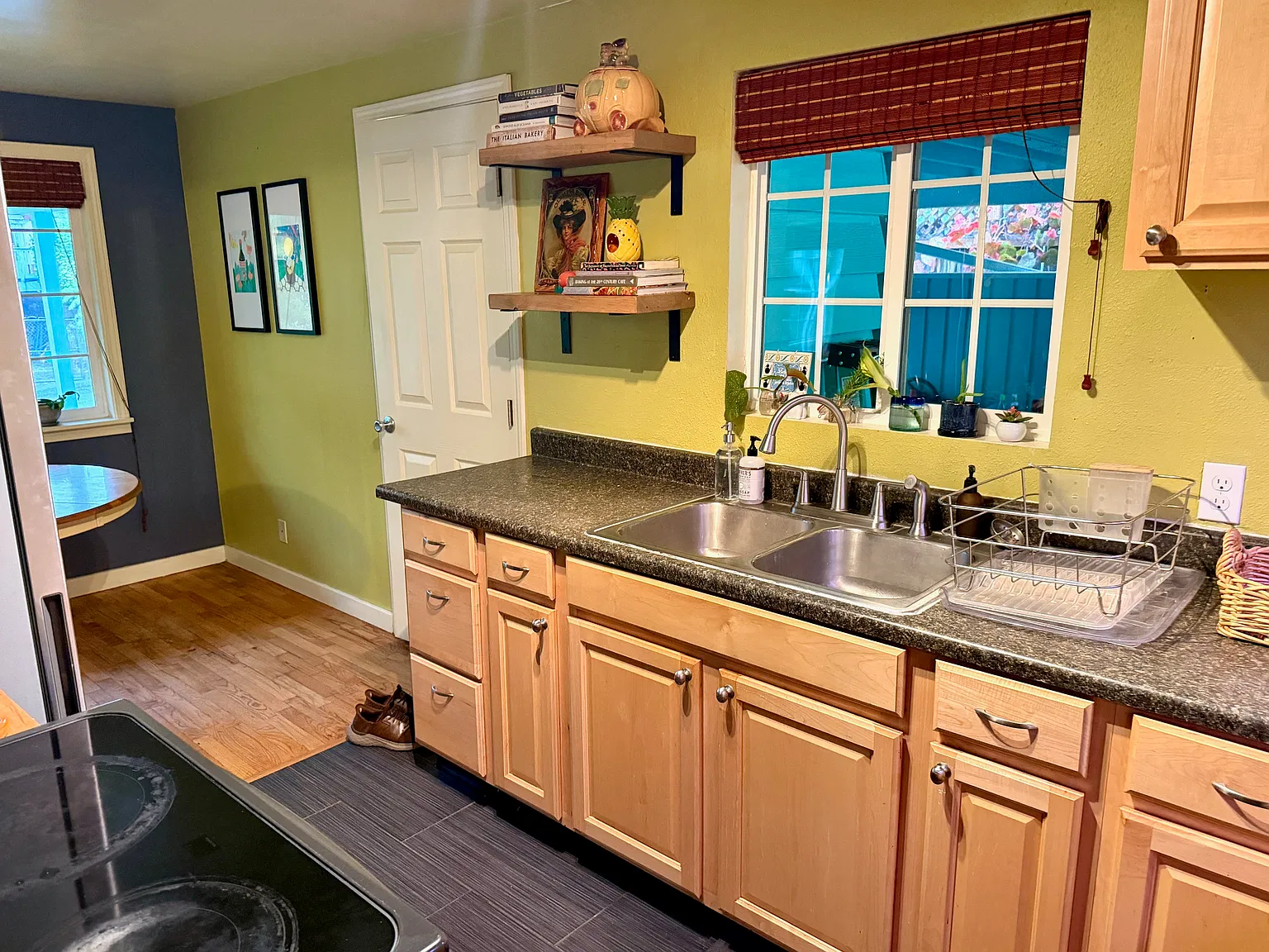 2 bed, 910 sqft, $2,650 — Photo 4