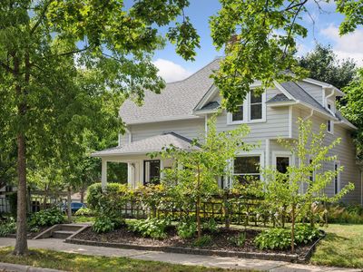 102 16th Ave N, Hopkins, MN, 55343